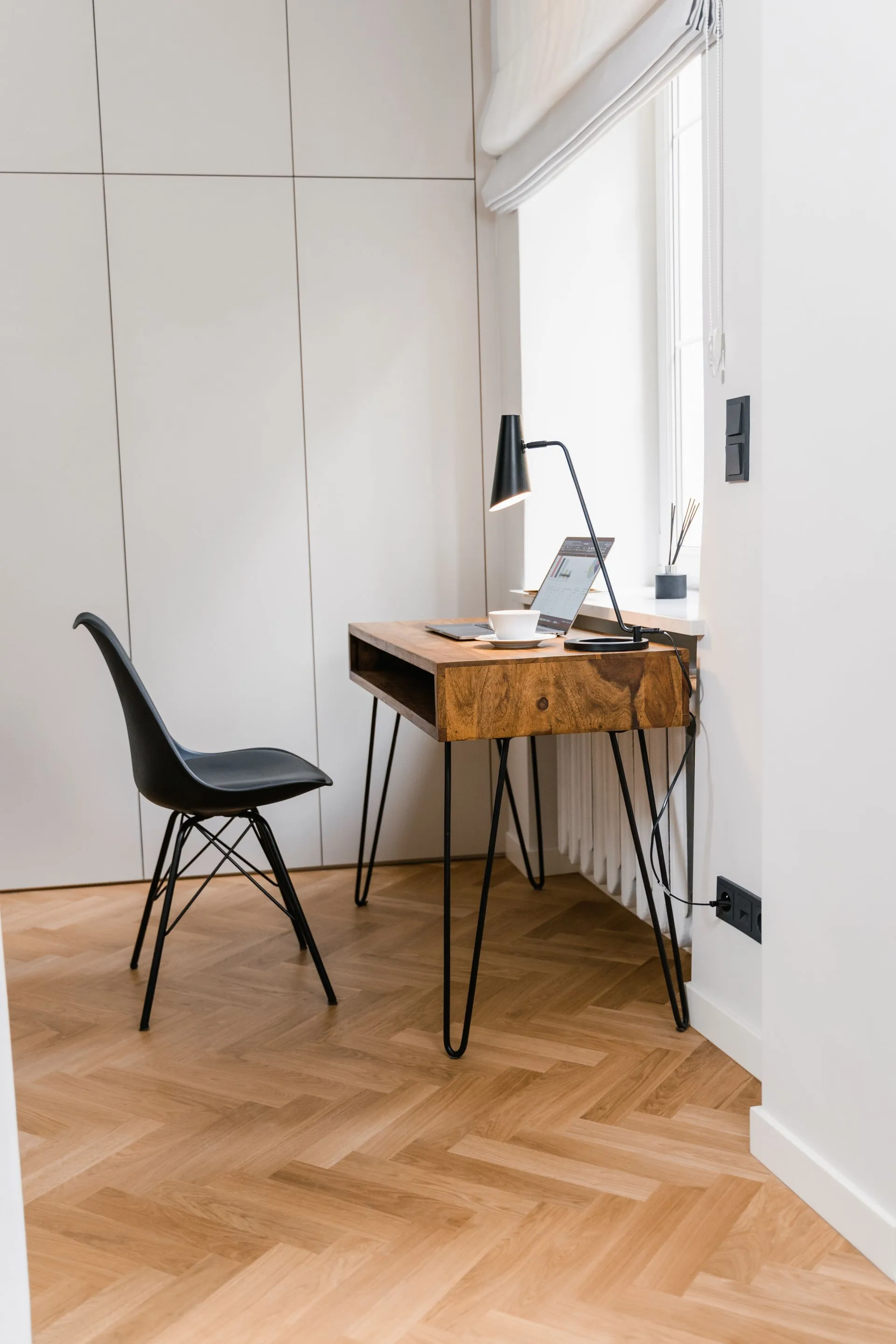 Birou „Atelier”
